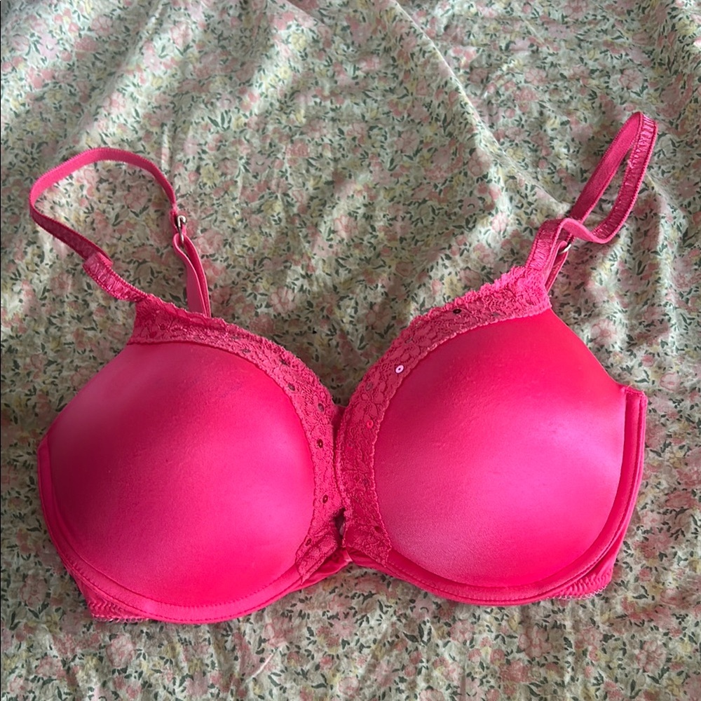 Everyday Smooth Hot Pink Lace-Trim Bra